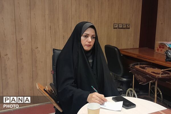 جلسه‌ هم‌افزایی‌ مربیان‌ کودکستان ناحیه دو بهارستان