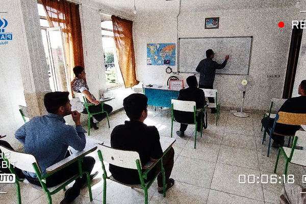 جلسه تخصصی فرماندهان دبیرستان‌های دهگلان برای برنامه‌ریزی اردوهای راهیان نور برگزار شد