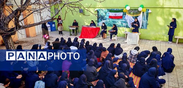 جشن ولادت صاحب الزمان در مدرسه صالحین 