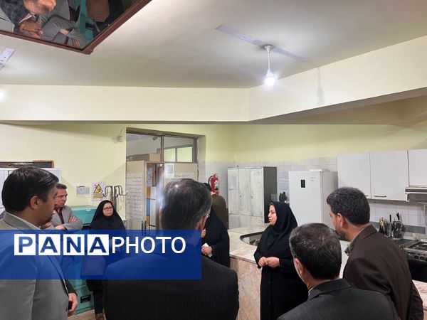بازدید مدیر کل دفتر فنی و حرفه‌ای و کار دانش وزارت آموزش و پرورش از شهرستان سملقان
