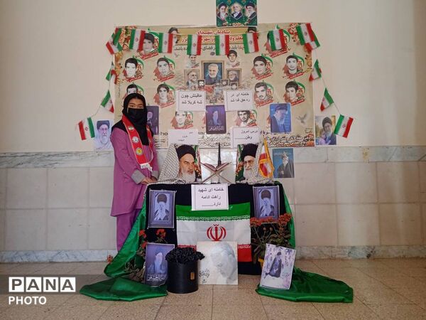 فضای سازی معنوی مدرسه «شهید خدادادی ۱ » در بزرگداشت شهادت رهبر معظم انقلاب