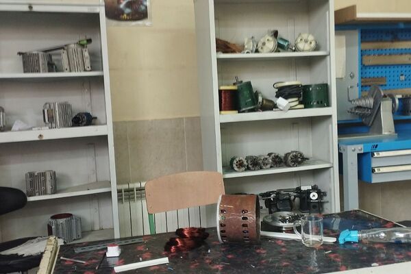 بازدید دانش‌آموز خبرنگاران پانا از هنرستان مجتمع فنی حرفه‌ای تهران در بهارستان2