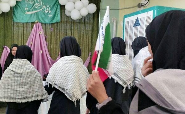 مراسم روز بصیرت و میثاق امت با ولایت در دبیرستان مرحوم میری روستای بزنجرد خلیل آباد