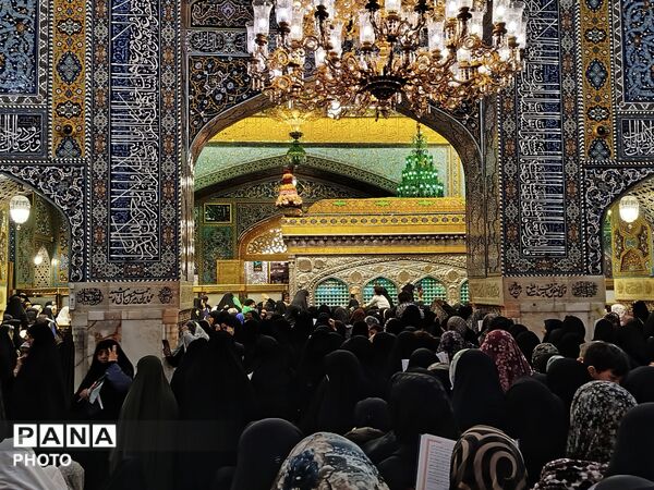 مراسم یادبود شهدا و دهه کرامت در حرم مطهر رضوی 