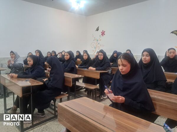 جشن جوانه‌ها در دبیرستان علی افشارنژاد