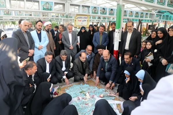 آغاز برنامه‌های گرامیداشت هفته معلم در قم