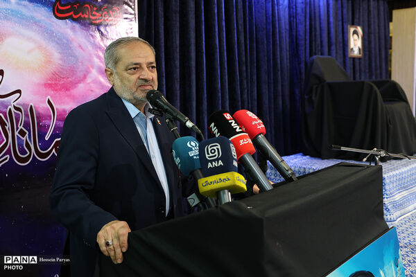 مراسم بزرگداشت رهبر شهید انقلاب و شهدای جنگ تحمیلی