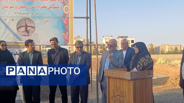 حضور  مشاور عالی وزیر راه و شهرسازی کشور  در شهرستان برخوار 