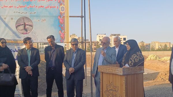حضور  مشاور عالی وزیر راه و شهرسازی کشور  در شهرستان برخوار 