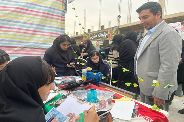 راهپیمایی استکبارستیزی شهرستان پیشوا در روز دانش‌آموز