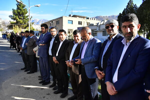 وداع با پیکر مرحوم فریدون داوری در آموزش وپرورش کهگیلیویه و بویراحمد