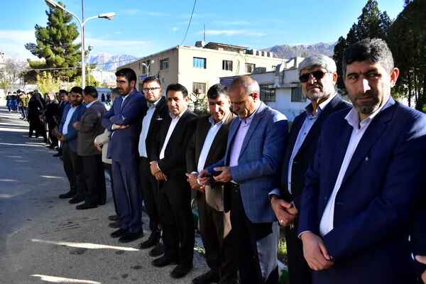 وداع با پیکر مرحوم فریدون داوری در آموزش وپرورش کهگیلیویه و بویراحمد