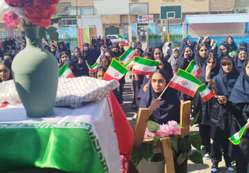جشن جوانه‌ها در دبیرستان فرج‌الله کشاورزی