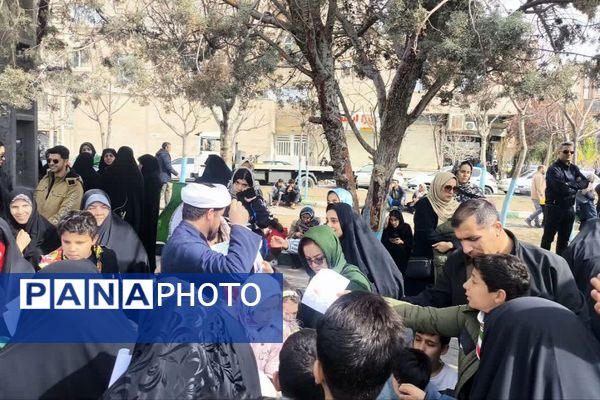 بازدید امام جمعه شهرستان رباط‌کریم و رئیس‌اداره‌ امورخیریه از موکب رباط کریم