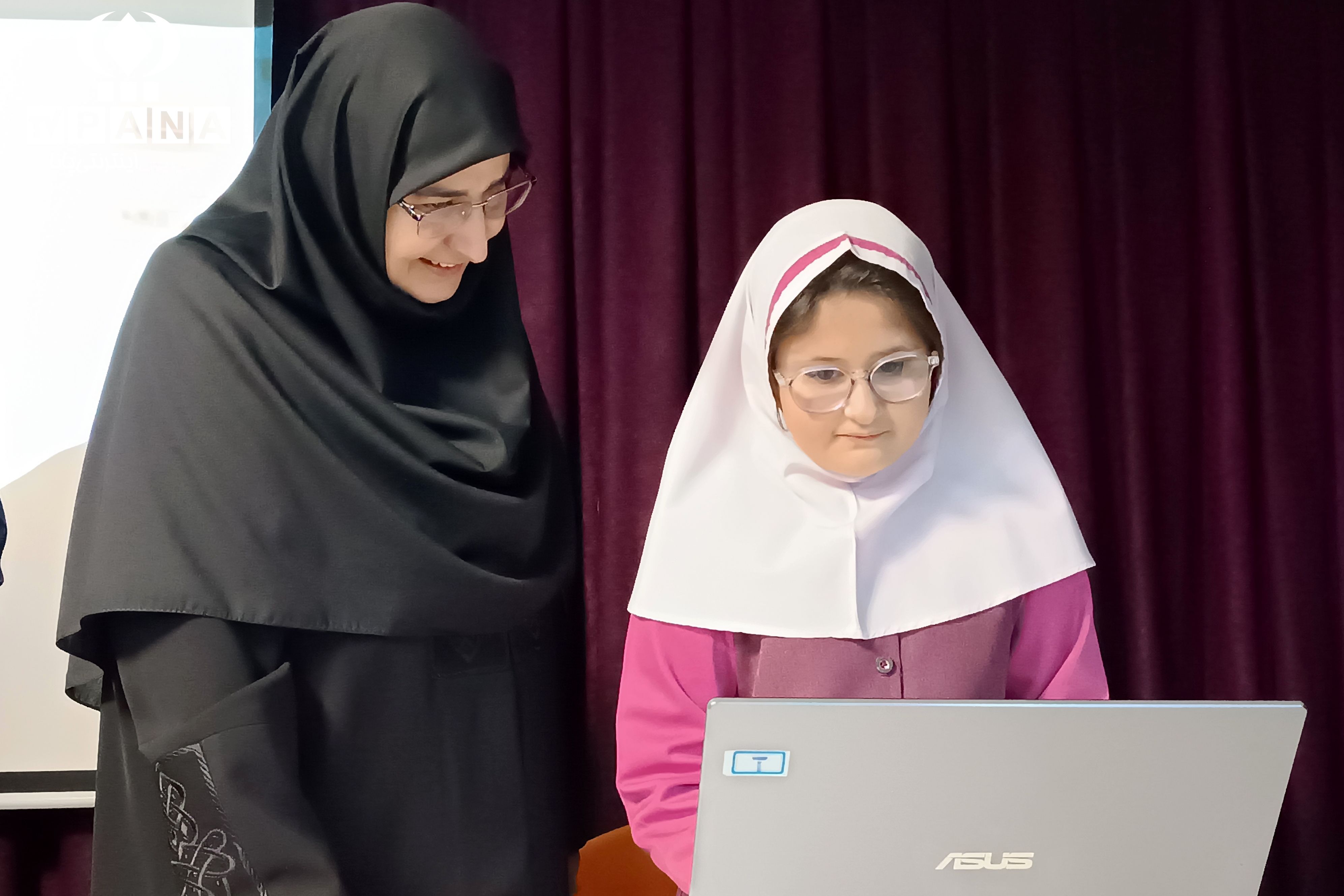 یکی از موضوعات مورد توجه وزیر آموزش و پرورش، برنامه نماد است