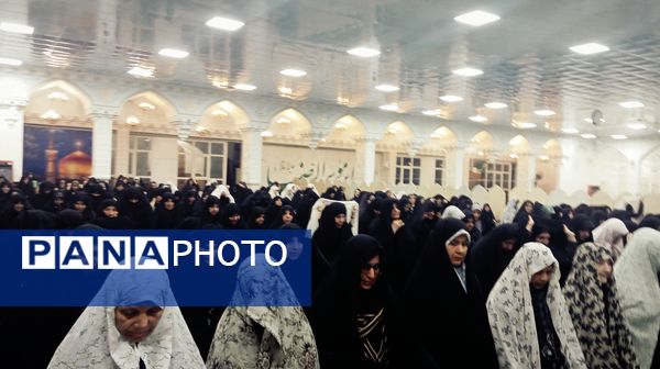 حضور پر شور مردم در نماز جماعت