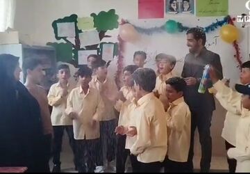 جشن تقدیر از مربی قرآن و معاون پرورشی دبستان شهید پسندیده