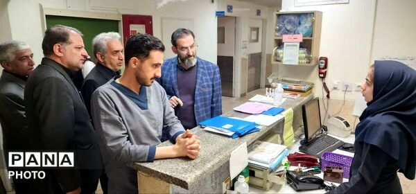 فرماندار همدان از روند درمان مجروحان «جنگ رمضان» بازدید کرد