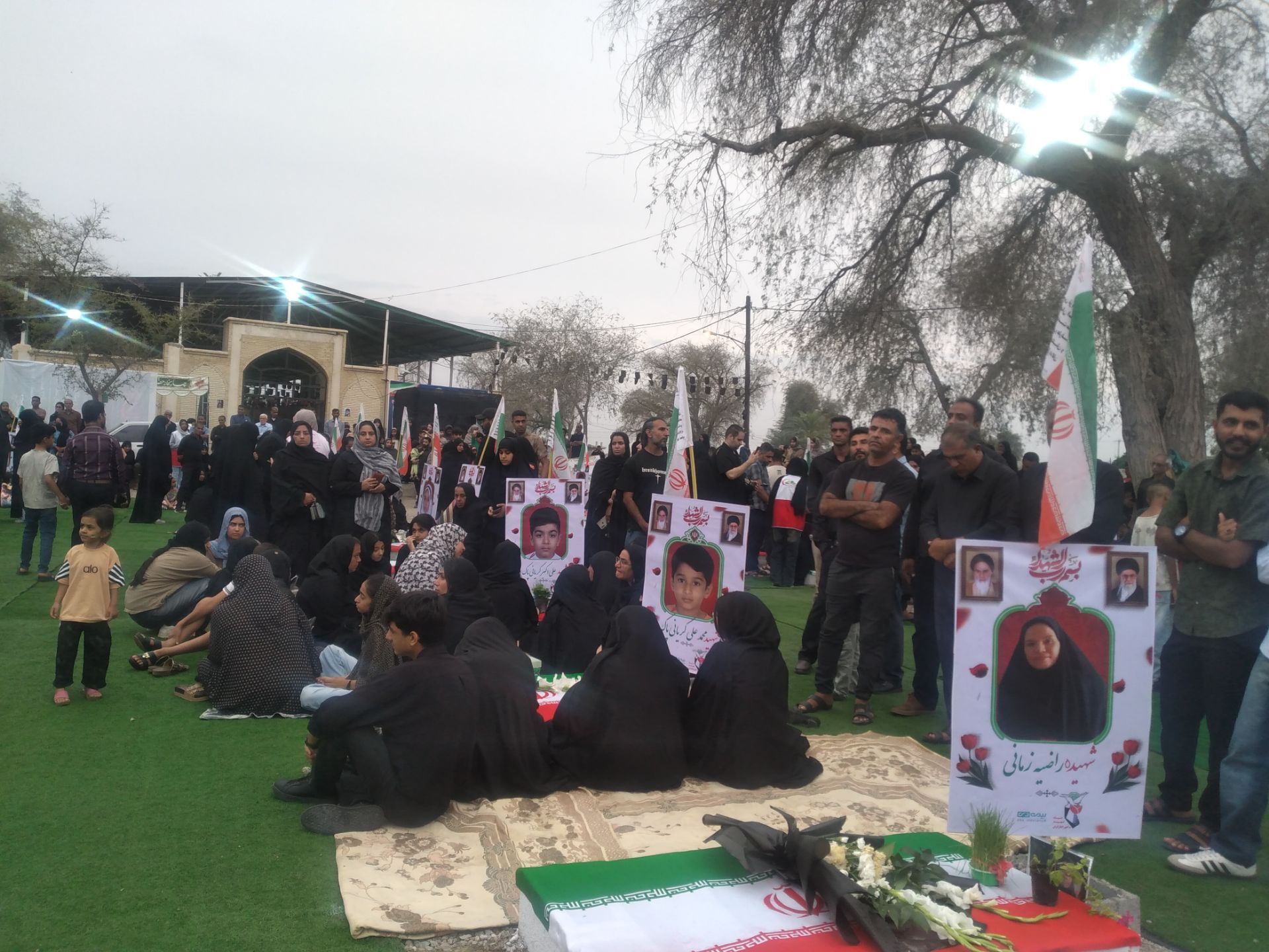  یاد فرشتگان آسمانی در گلزار شهدای دبستان شجره طیبه
