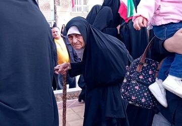 حضور مردم خلیل آباد در راهپیمایی دشمن شکن 22 بهمن