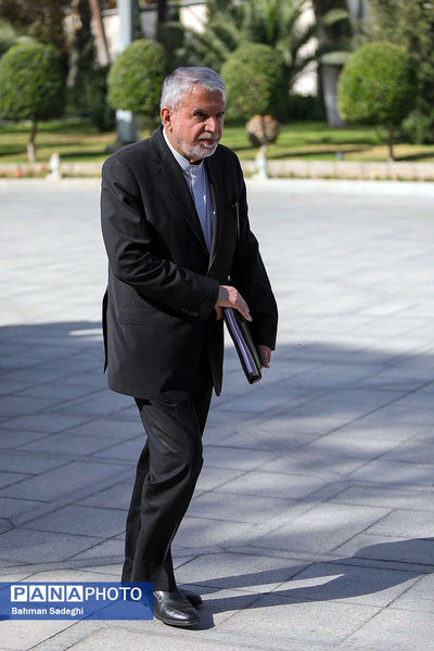 حاشیه جلسه هیات دولت - ۱۴ آبان