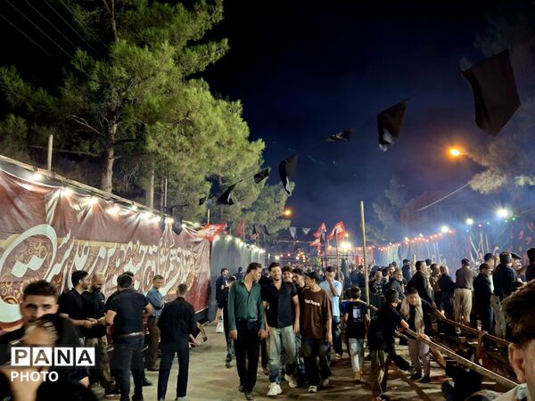 پخت ۴۰ دیگ قلور نذری در بیرجند