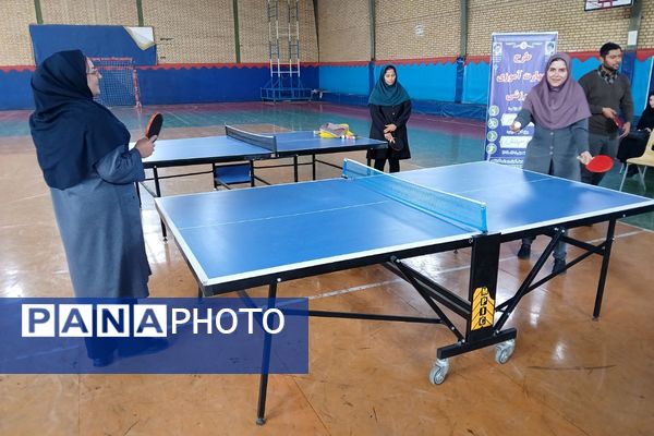 کارگاه تنیس روی میز برای آموزگاران؛ گامی برای اجرای دقیق طرح مهارت آموزی
