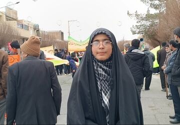 حضور حماسی مردم انقلابی بهاباد در راهپیمایی ۲۲ بهمن
