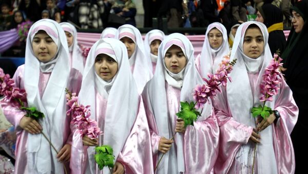 جشن میلاد حضرت فاطمه معصومه (س) و روز دختر در ورزشگاه ۶ هزار نفری انقلاب زنجان 