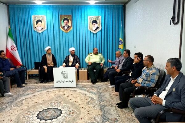 دیدار مسئولان و فعالان فرهنگی فامنین با امام‌جمعه 
