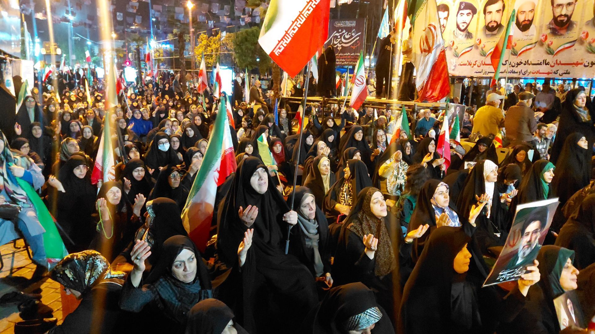  هفتادو چهارمین شب حضور که خاموش نمی‌شود