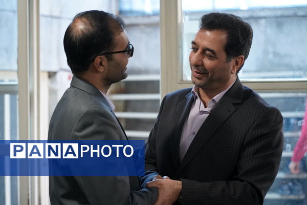 دیدار نوروزی مدیرکل آموزش و پرورش اصفهان با مدیران نواحی و مناطق استان
