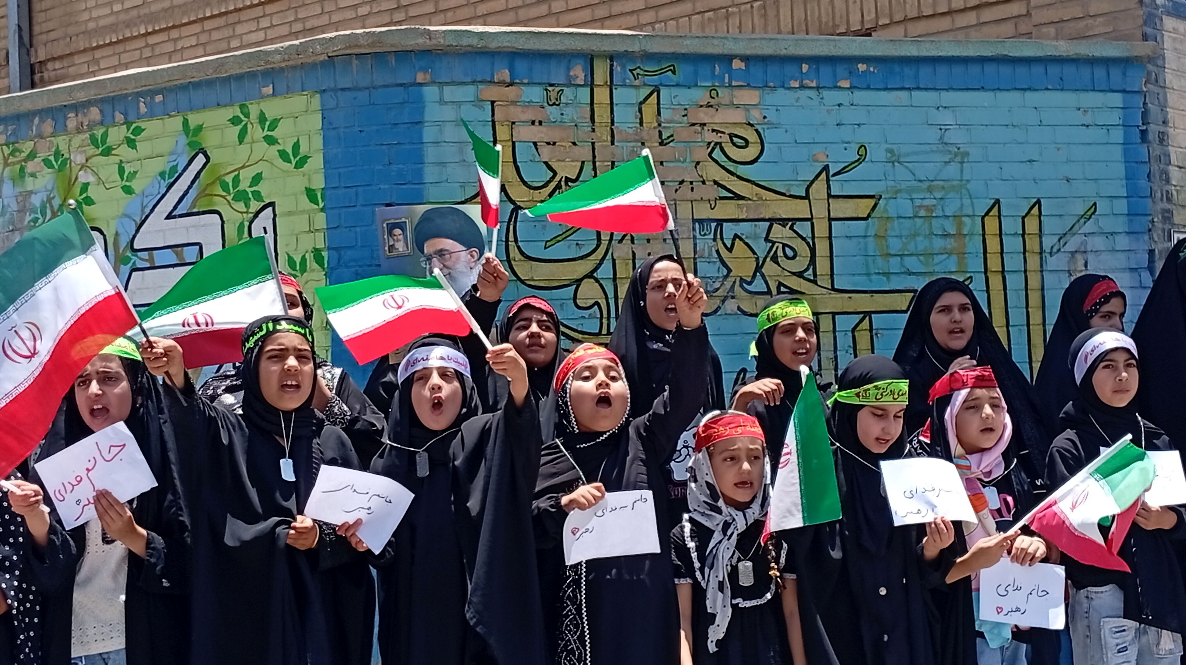 عزاداری کودکان به عشق امام حسین (ع) 