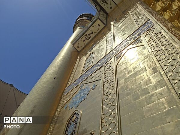 ایوان نجف از قاب پانا