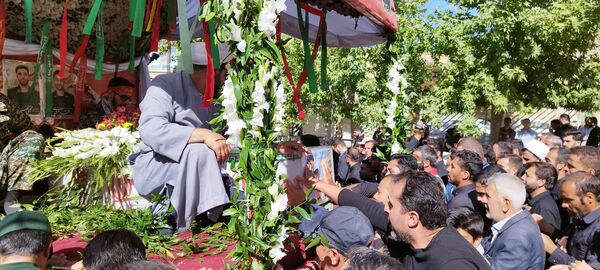 تشییع پیکر پاک و مطهر شهید مختار مرشدی در شهرستان فریدونشهر