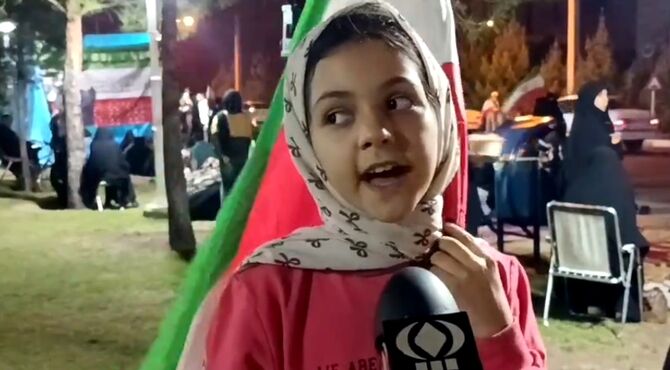 جان می‌دهیم اما خاک وطن نمی‌دهیم