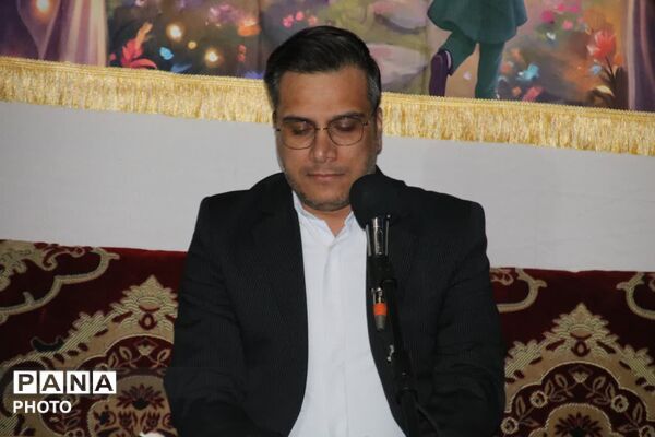 محفل انس با قرآن کریم همراه با اجتماعات شبانه در بی بی شطیطه نیشابور 