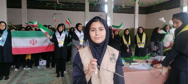 جشن روز دانش آموز دختران دبیرستان حضرت فاطمه و حضرت رقیه در مهدیه شهر بار نیشابور 