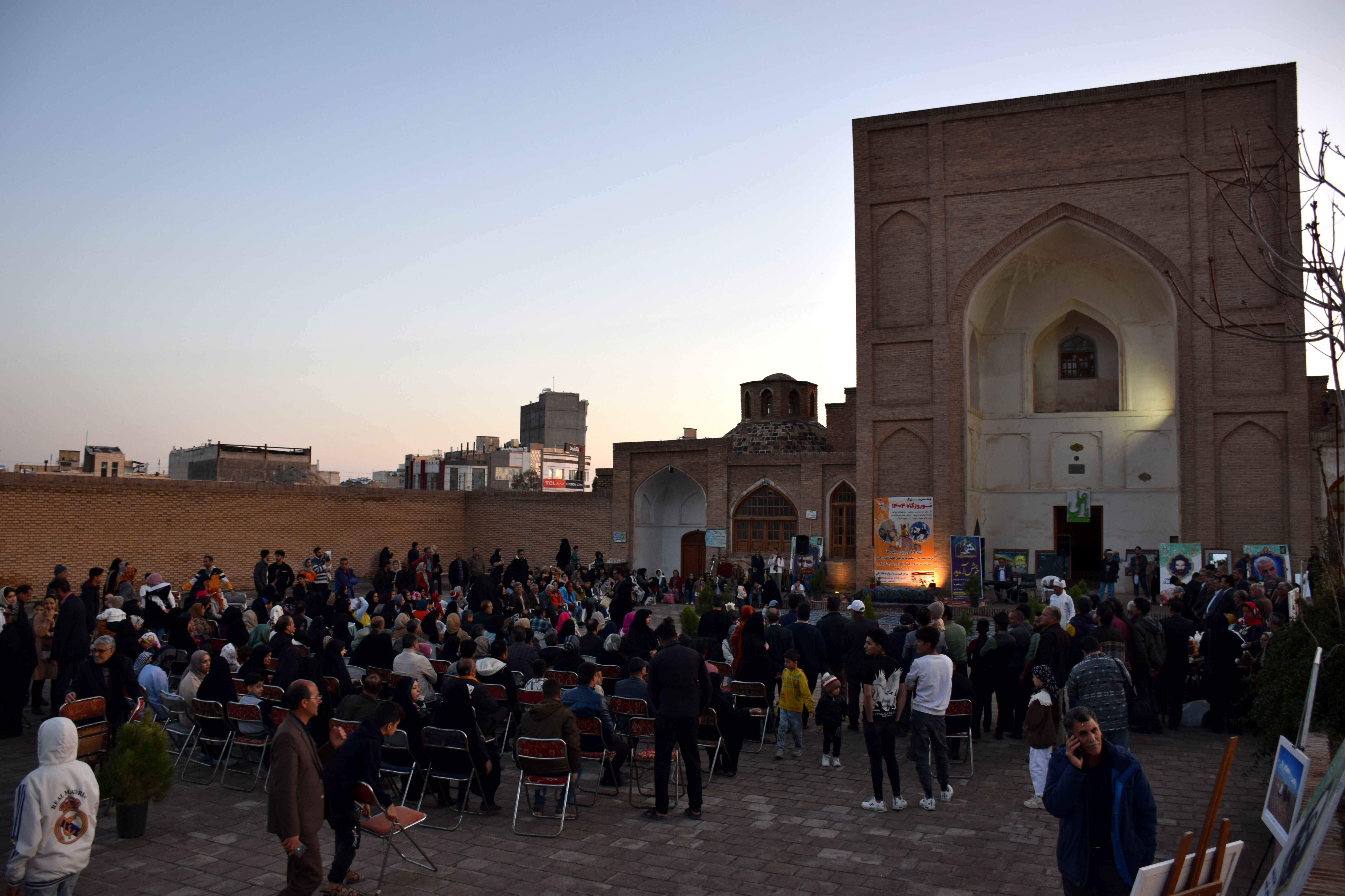 طنین بهار در دیار مهر 