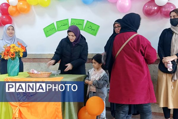 جشن میلاد حضرت زهرا (س) و سه شنبه های مهدوی در مدرسه شهید حسین اسماعیلی پردیس