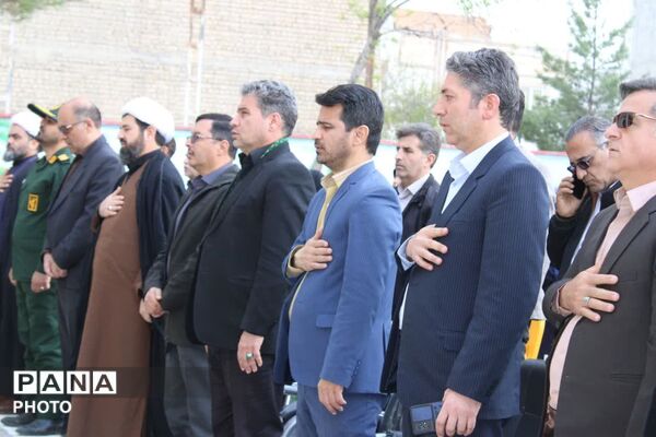 کاشت نهال همزمان با چهلمین روز شهادت فرشتگان میناب 