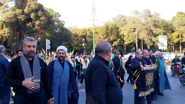 قافله پیاده‌روی و عزاداری خادمیان رضوی و هیات‌های مذهبی اصفهان