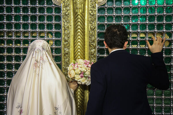 جشن ازدواج ۳۲۵ زوج جوان در حرم حضرت معصومه (س)