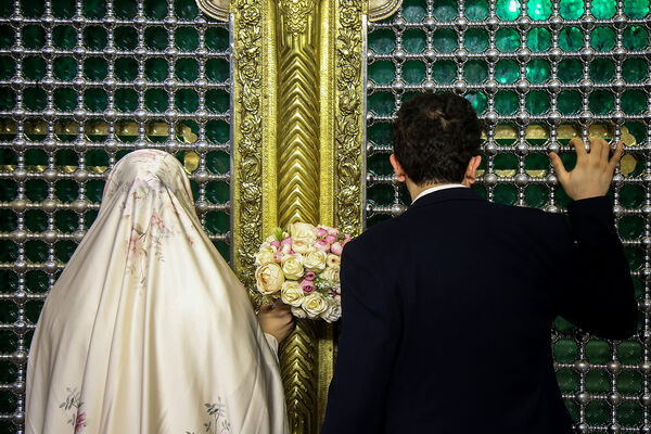 جشن ازدواج ۳۲۵ زوج جوان در حرم حضرت معصومه (س)
