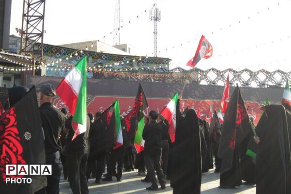 قدم‌هایی به عشق کربلا؛ روایت دلدادگان حسینی در پیاده‌روی جاماندگان اربعین