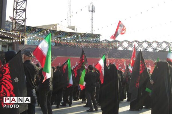 قدم‌هایی به عشق کربلا؛ روایت دلدادگان حسینی در پیاده‌روی جاماندگان اربعین