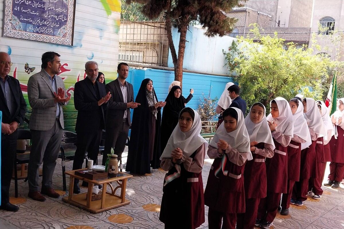 جشن عاطفه ها ، روز همدلی دانش‌آموزان 