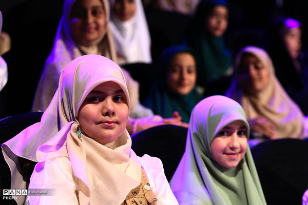 پشت صحنه برنامه تلویزیونی «جشن فرشته ها»