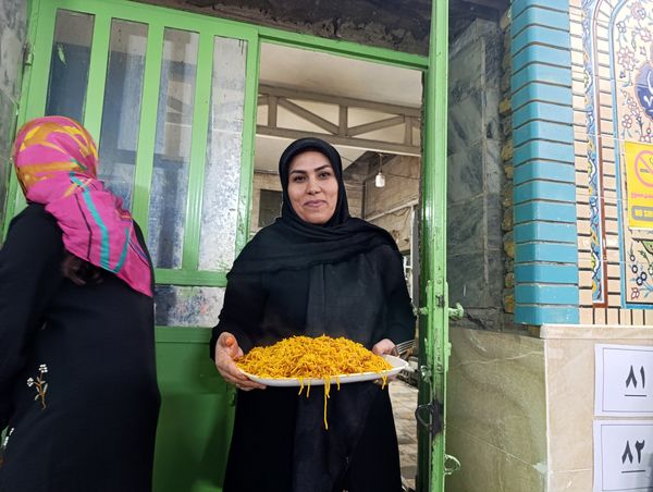 مسجد حسین‌بن‌علی (ع) میزبان لبخند دانش‌آموزان در جشن میلاد دو امام