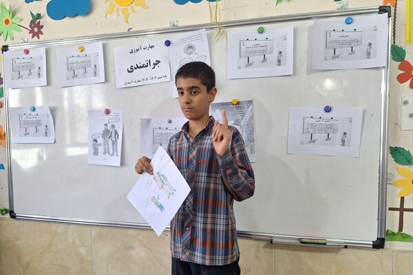 آموزش مهارت جراتمندی توسط دانش‌آموز خبرنگار پانا همگام با معلم